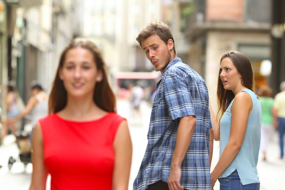 Distracted Boyfriend meme about Transparent Labs